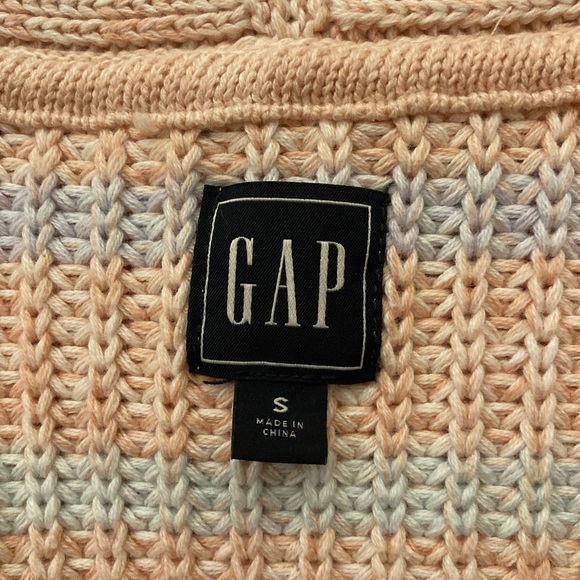 Gap button-down cardigan sweater in pastel colors - Picture 8 of 9